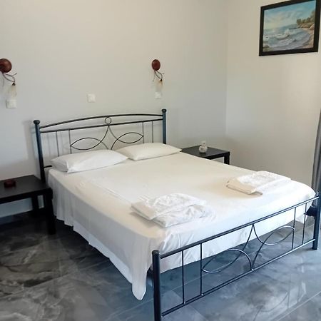 Eleni'S Studios Кателиос Екстериор снимка